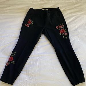 Torrid embroidered black skinny jeans